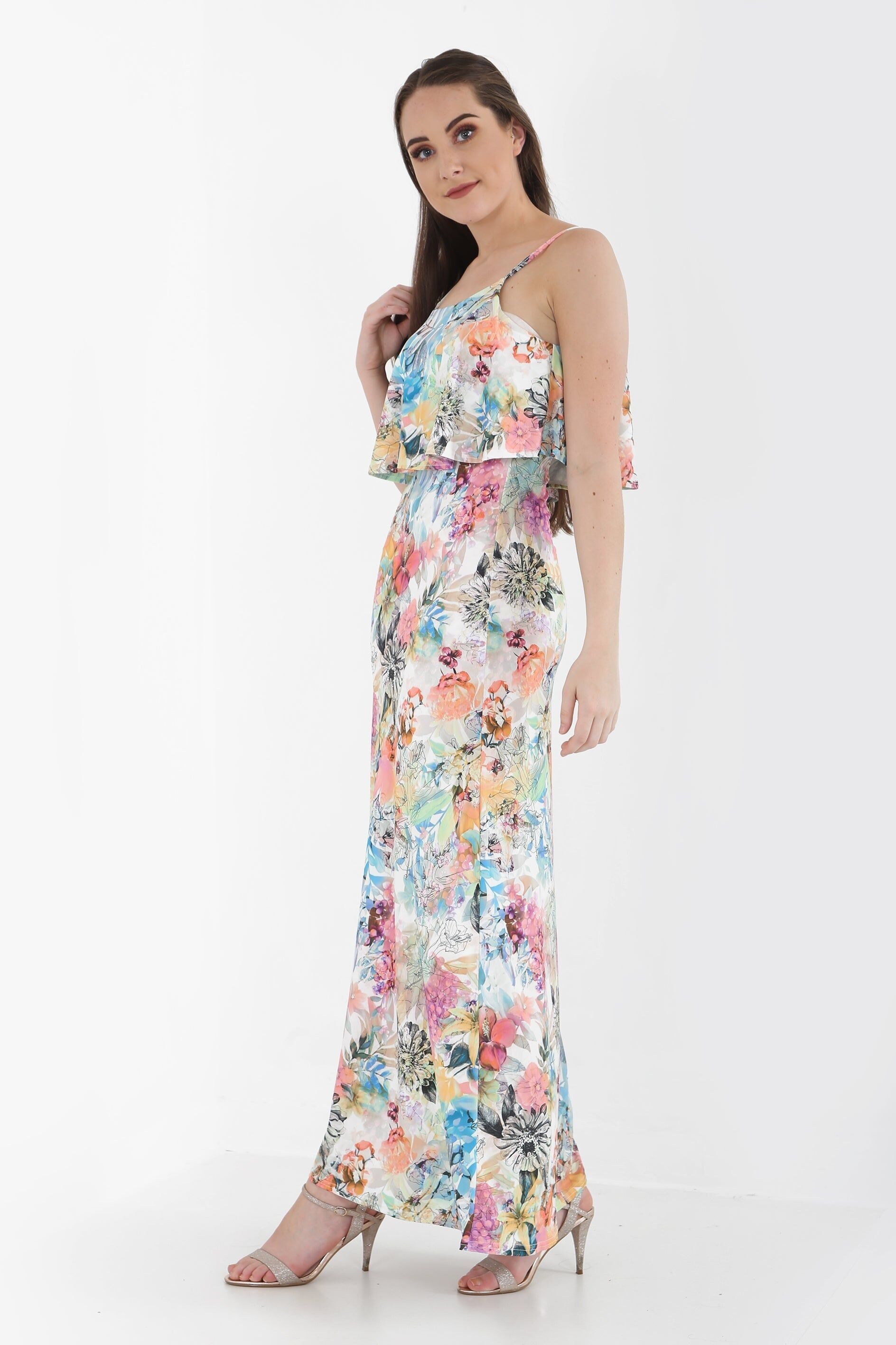 Abito lungo con stampa floreale tropicale e volant a strati