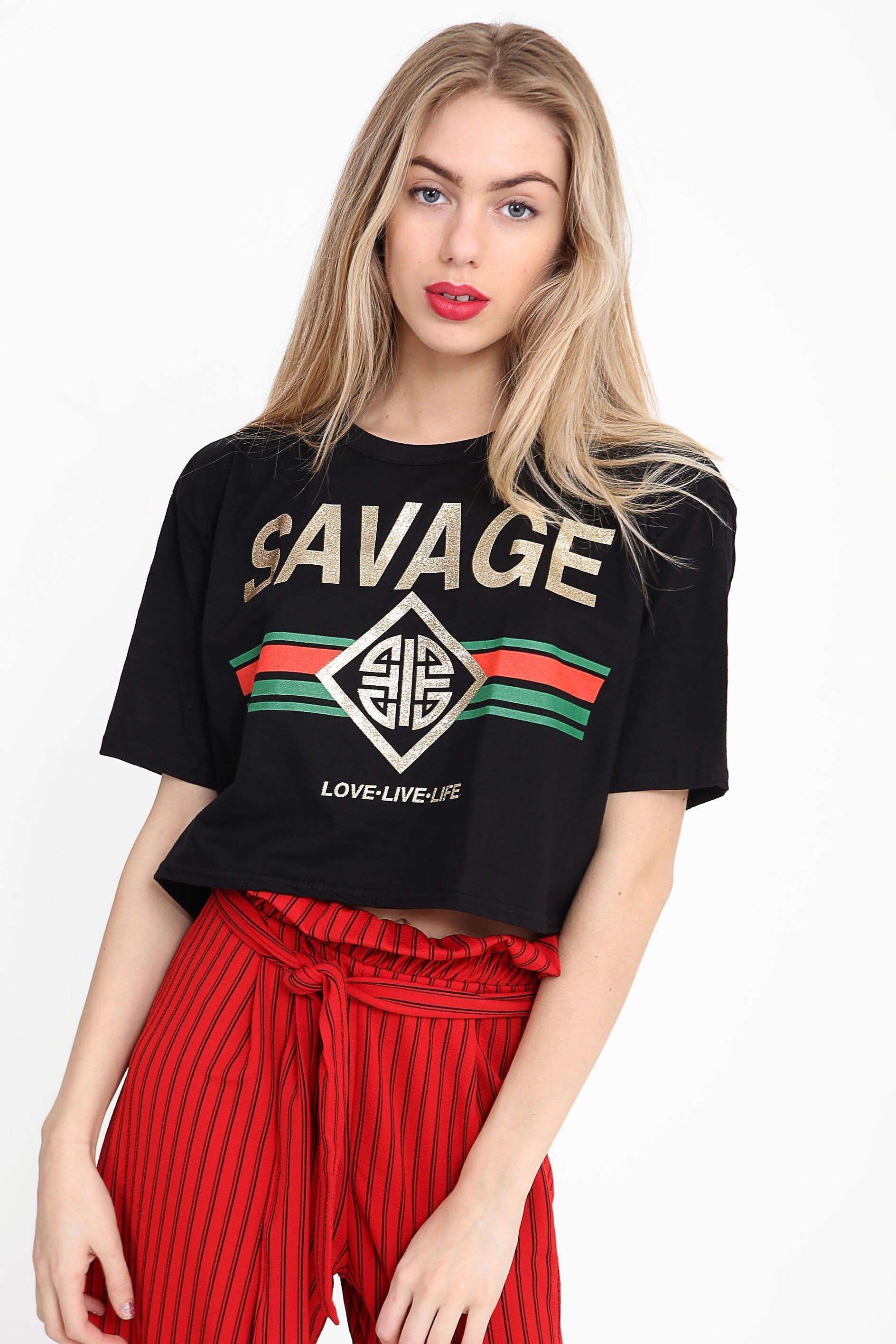 Maglietta stampata con slogan Savage ritagliata