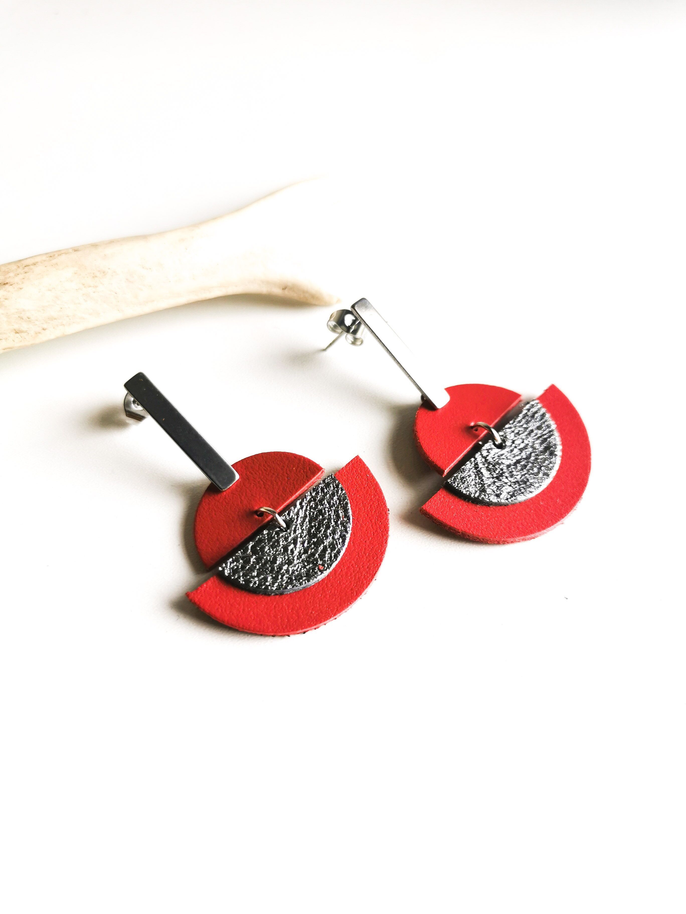 Earrings - LUNA - Leather and silver steel - Red