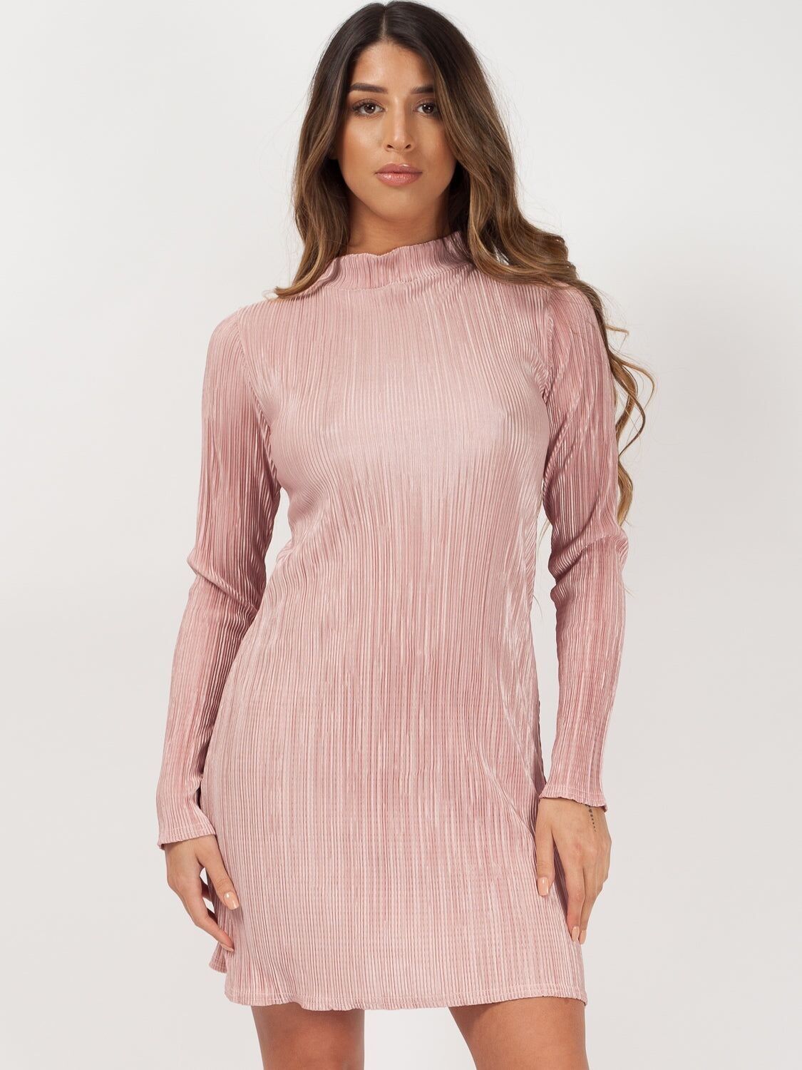 Mini abito plissettato con collo alto