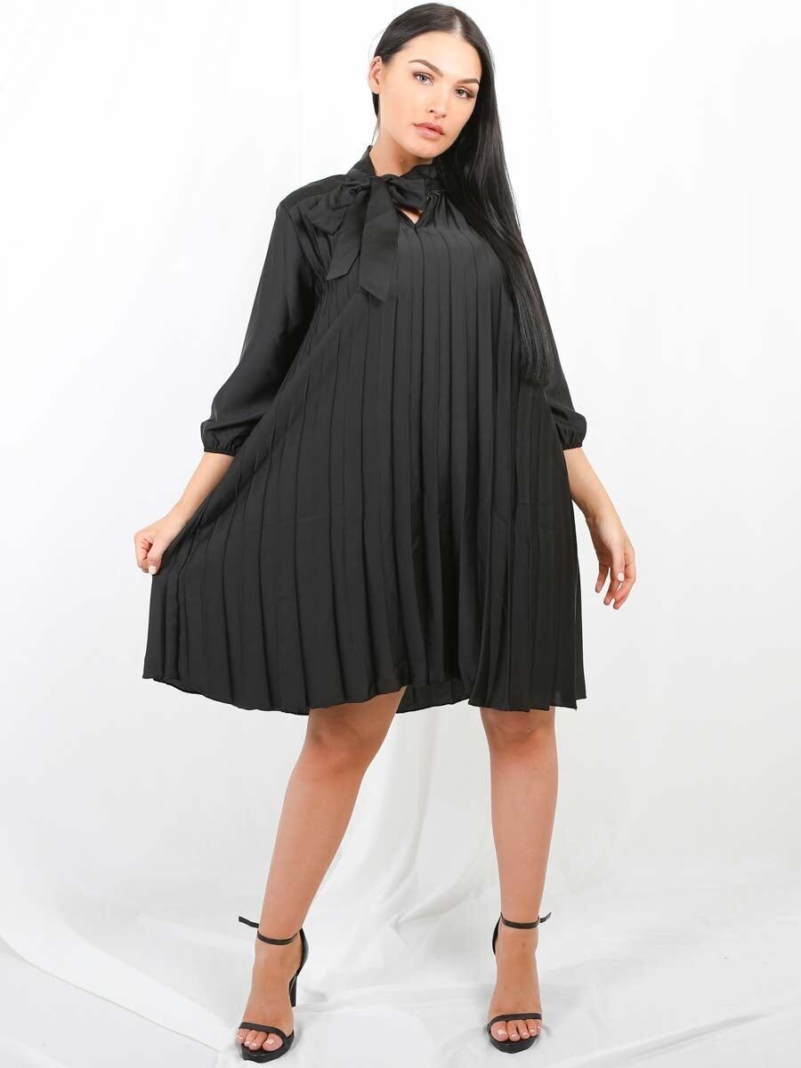 Abito plissettato con nodo in raso