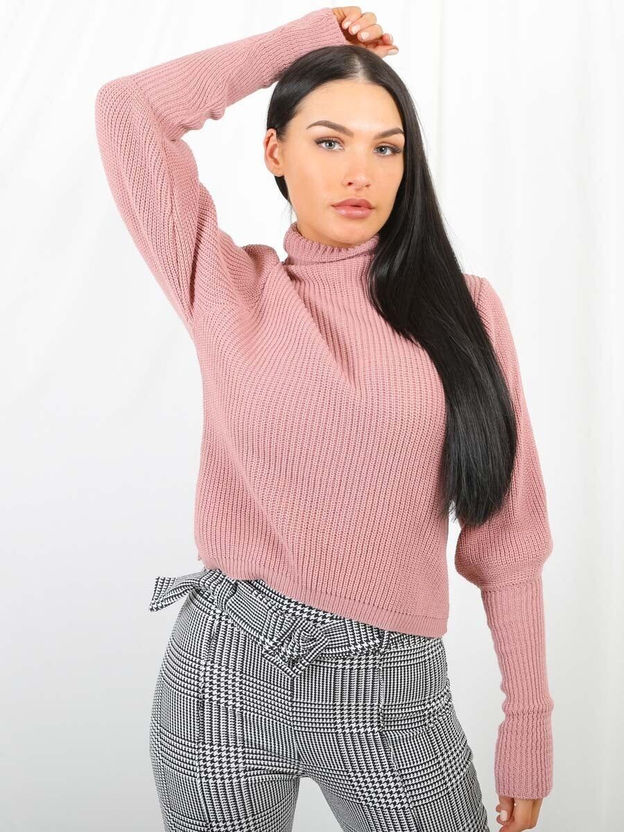 Maglione lavorato a maglia con collo alto e maniche a palloncino