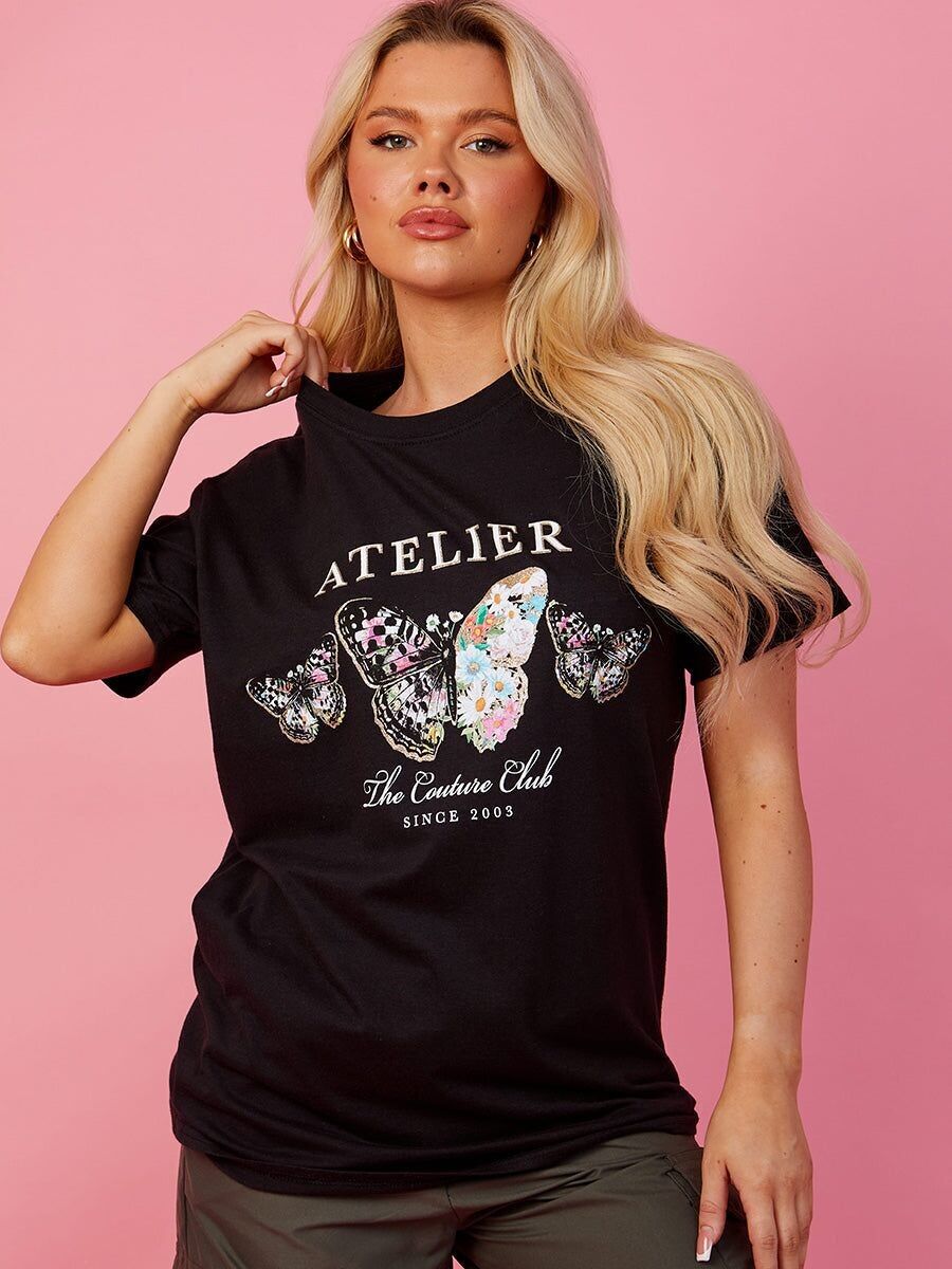 T-shirt con dettagli glitterati e grafica a farfalla floreale Atelier
