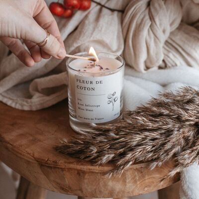Essential collection scented candle - Cotton flower