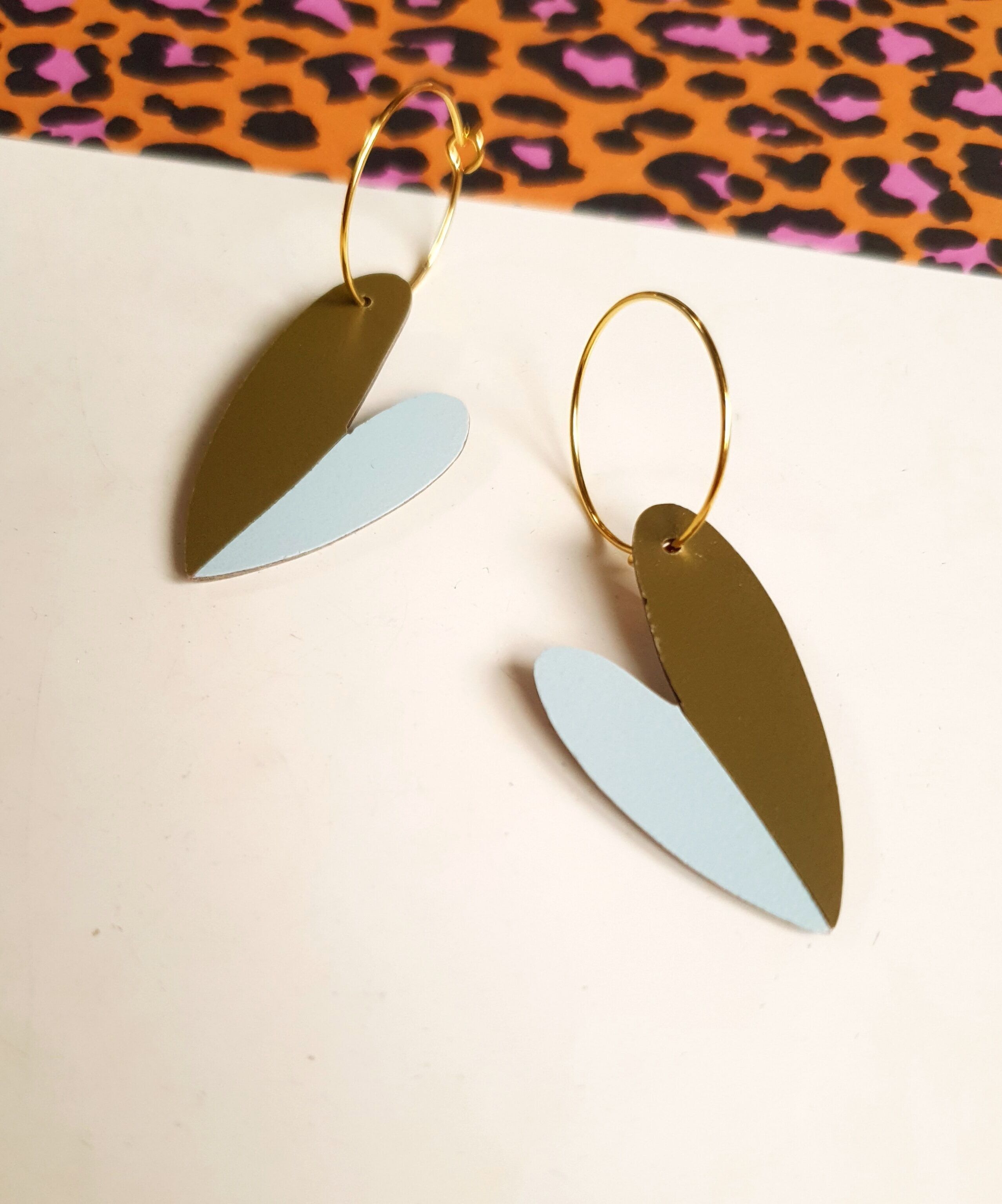 *AMOR* bunte Herz-Creolen aus Edelstahl und Resopal - handgefertigt in Frankreich