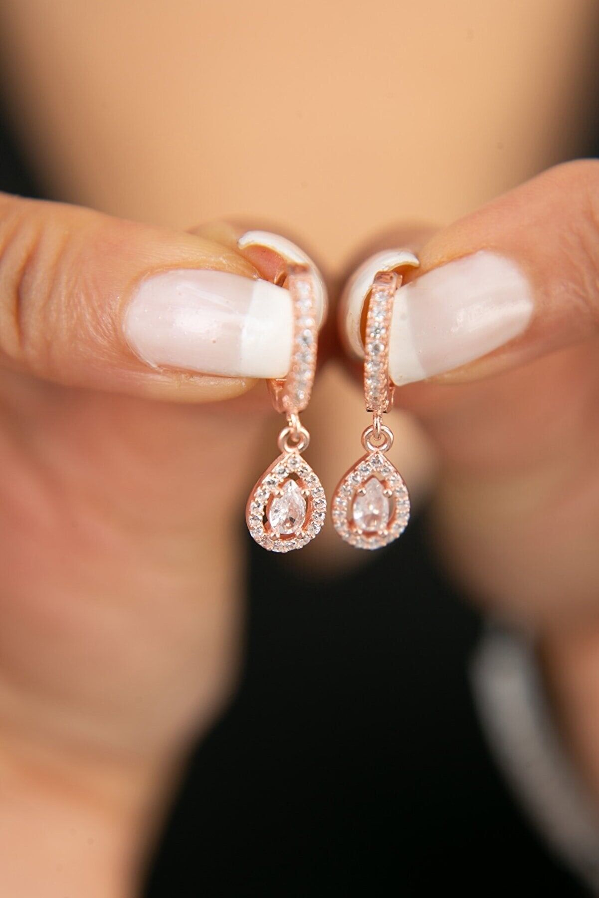 ORECCHINI GOCCIA IN ORO ROSA