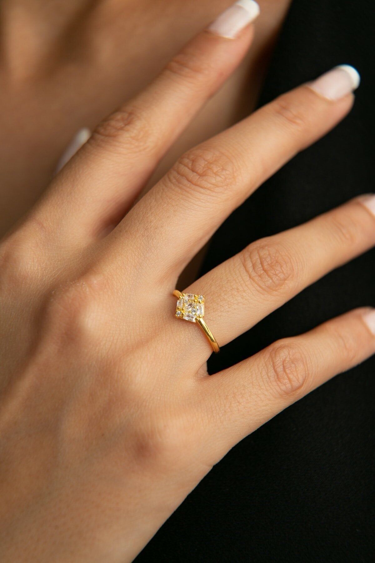 ANELLO ASIMMETRICO ORO