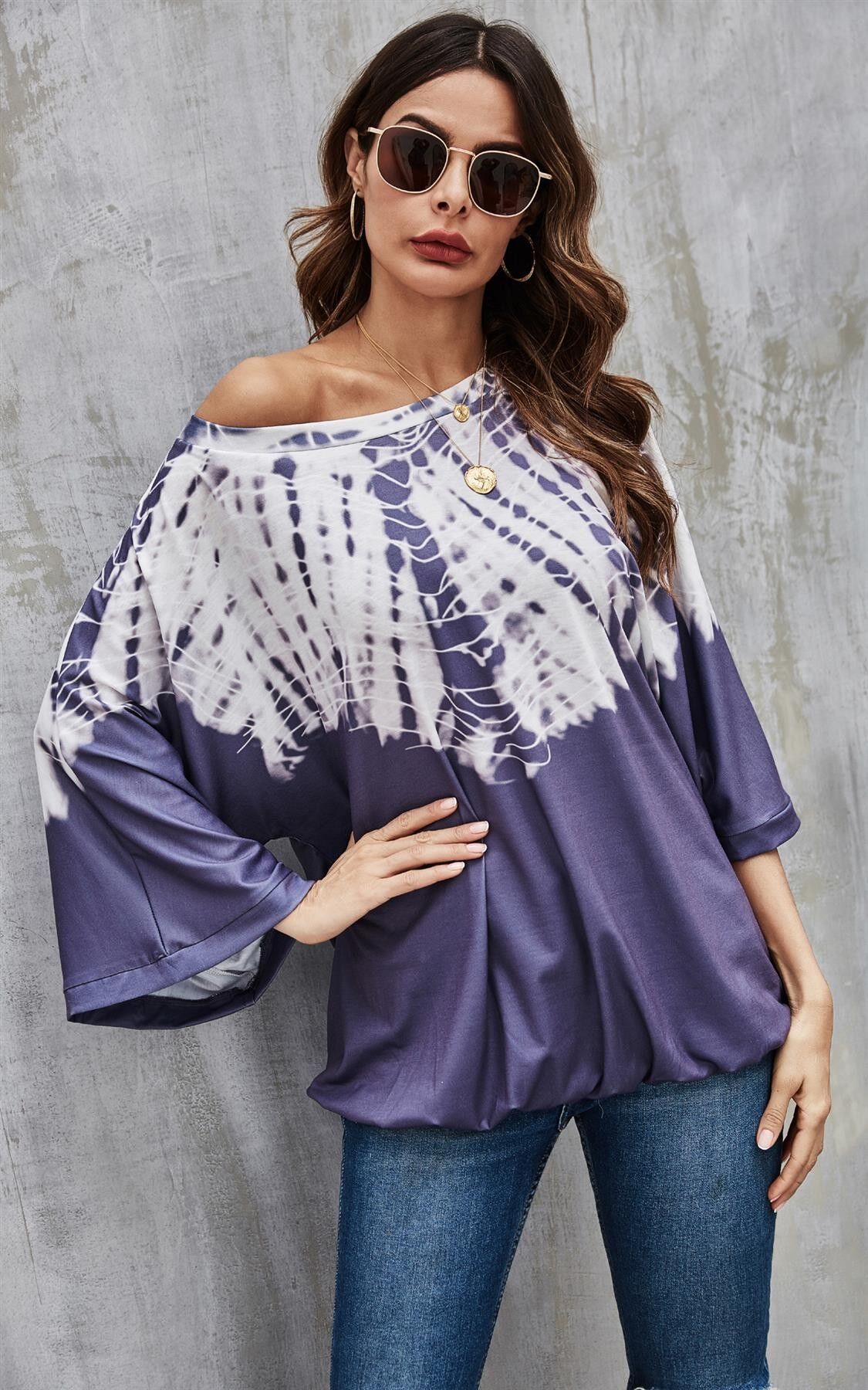 Top con stampa tie-dye pastello bianco e blu