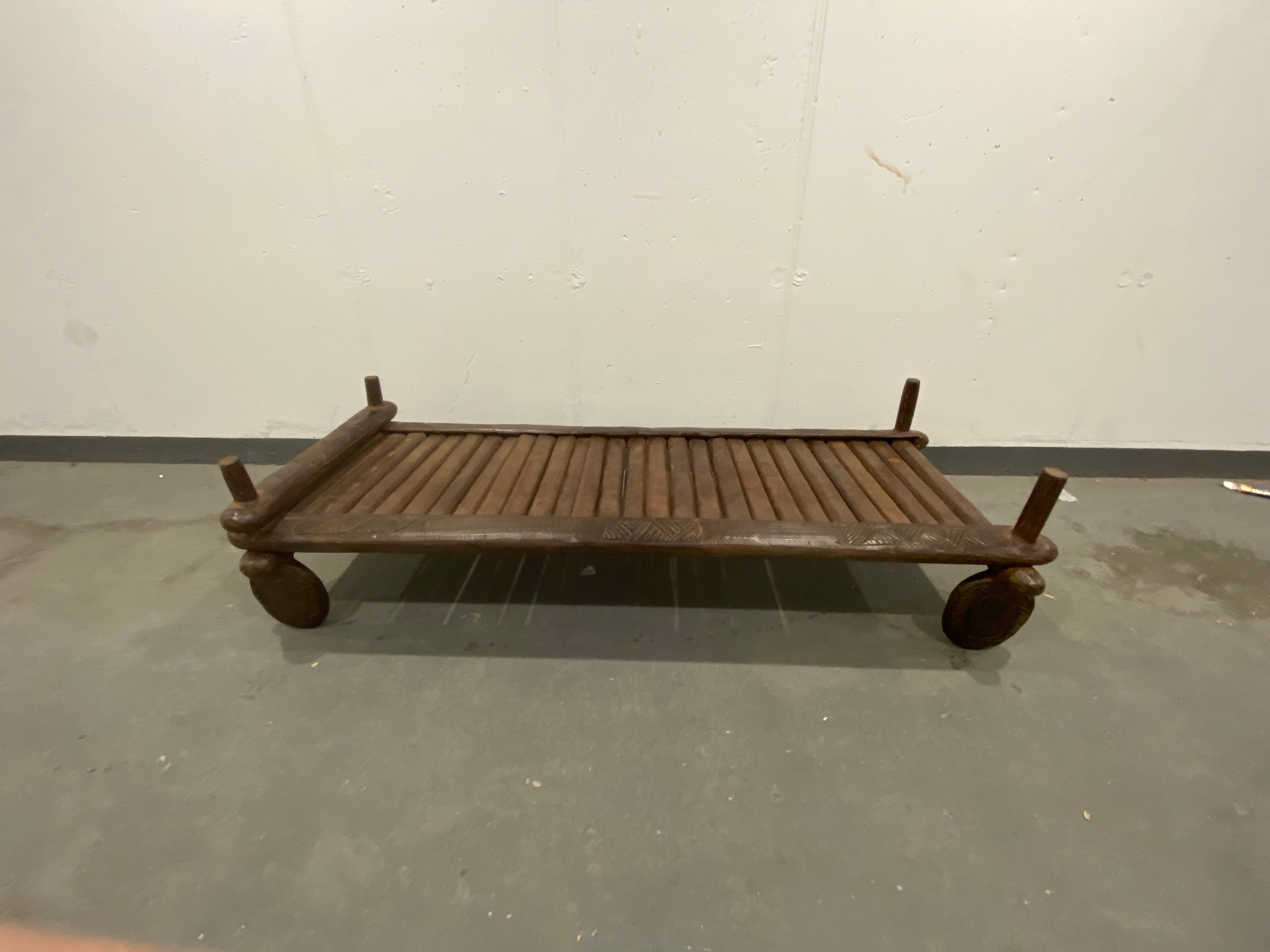 Cama pigmea - Congo/Camerún (186.1)