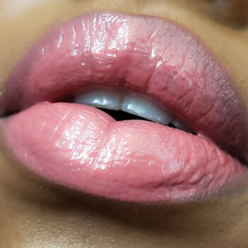 Love & Gloss : Gloss à lèvres moyen, rose et nude 1
