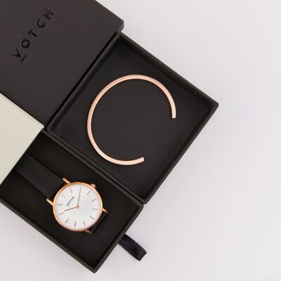Pulsera de oro rosa con reloj pequeño de oro rosa y negro