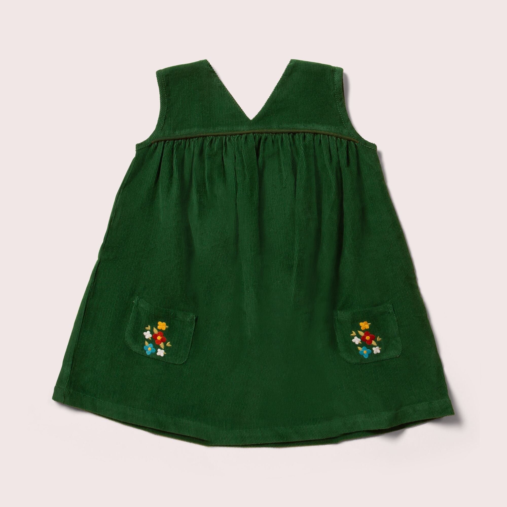 Vestido vintage de pana verde con vuelo