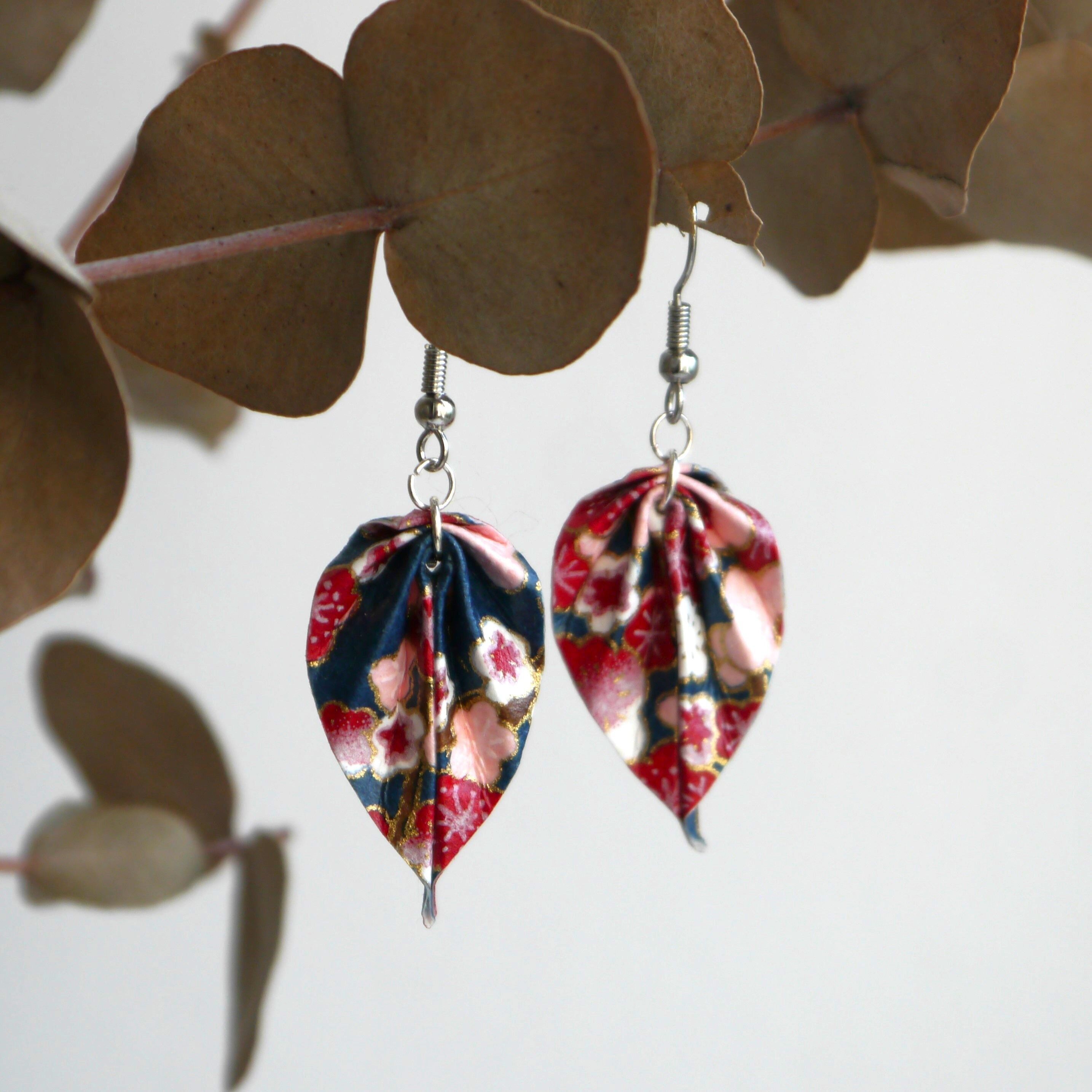 Orecchini origami - Piccole foglie di prugna