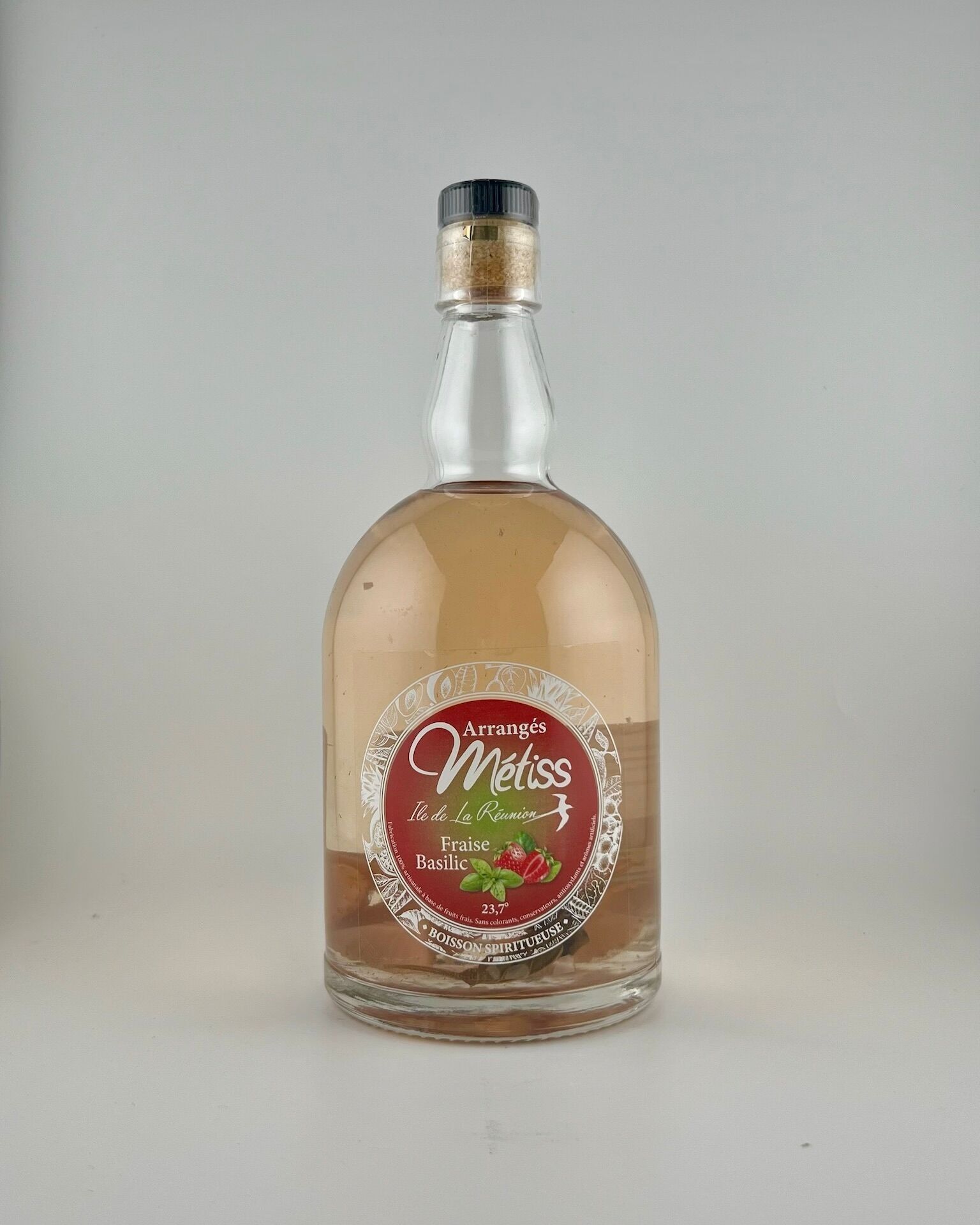 Rum mit Erdbeer-Basilikum-Arrangement – ​​23,7°