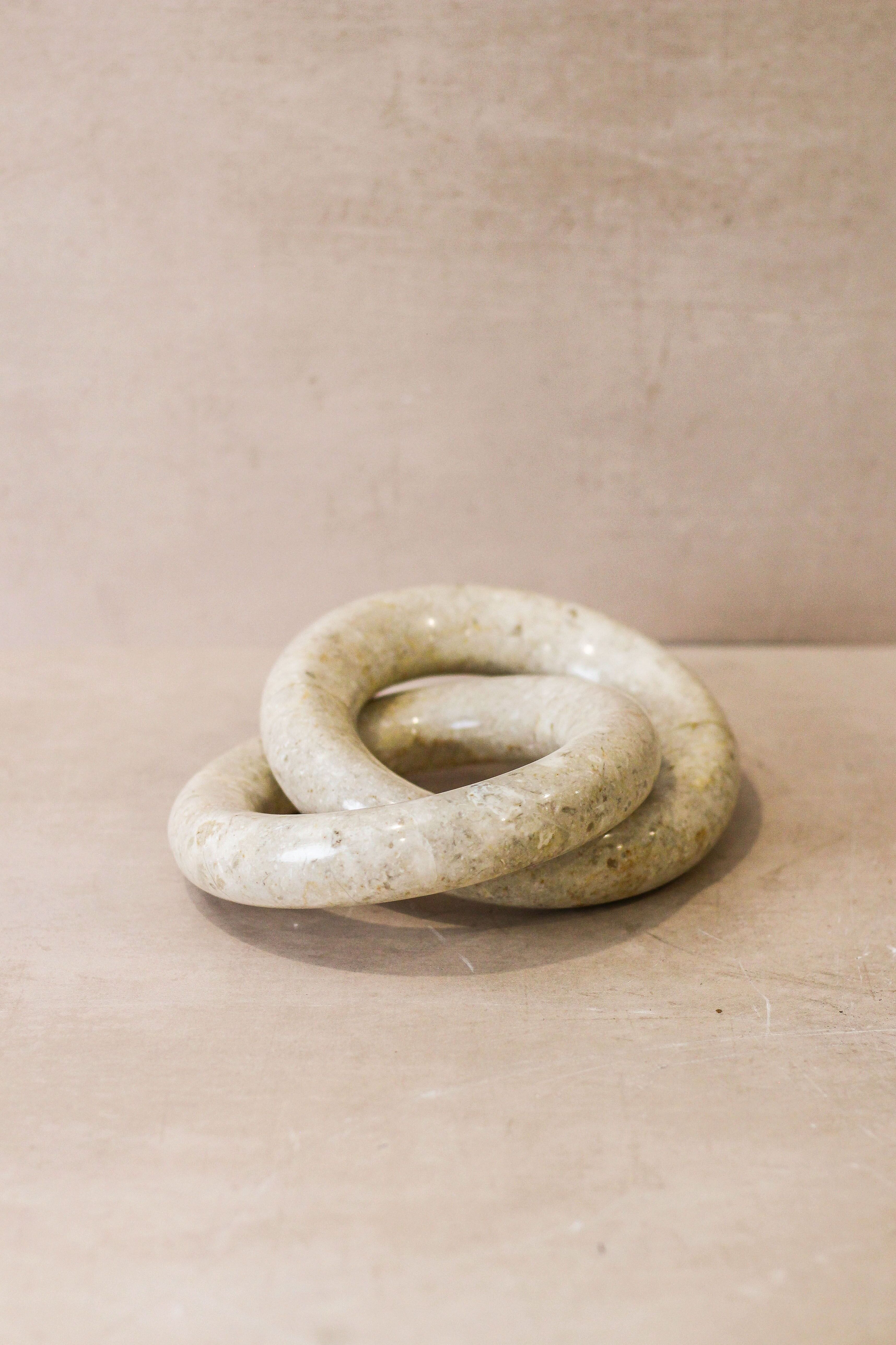 Grande catena di marmo