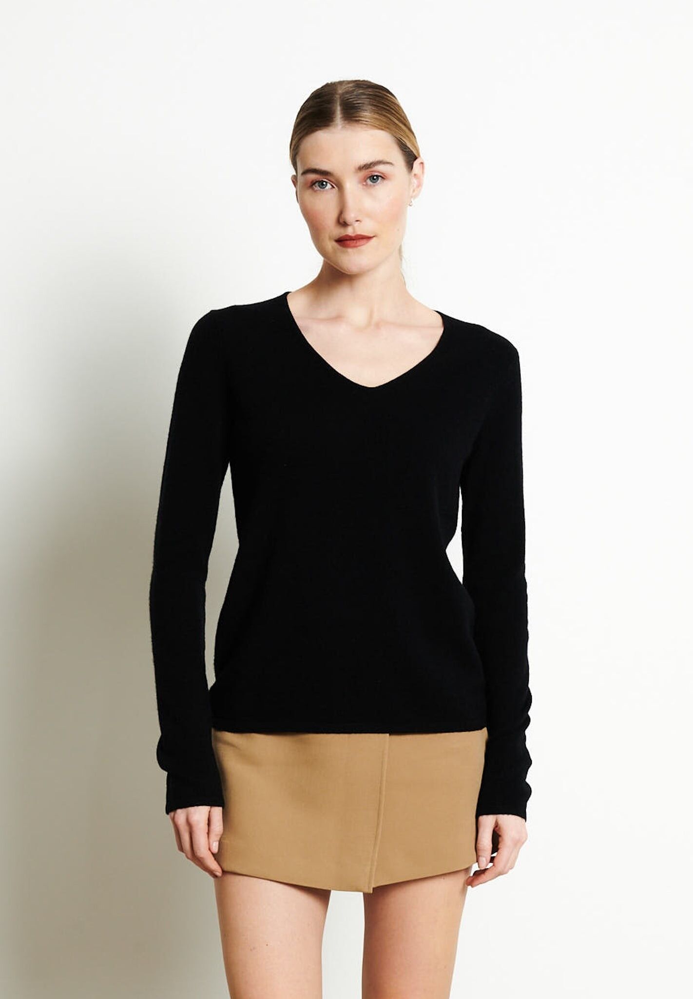LILLY 2 Maglia scollo a V in cashmere nero