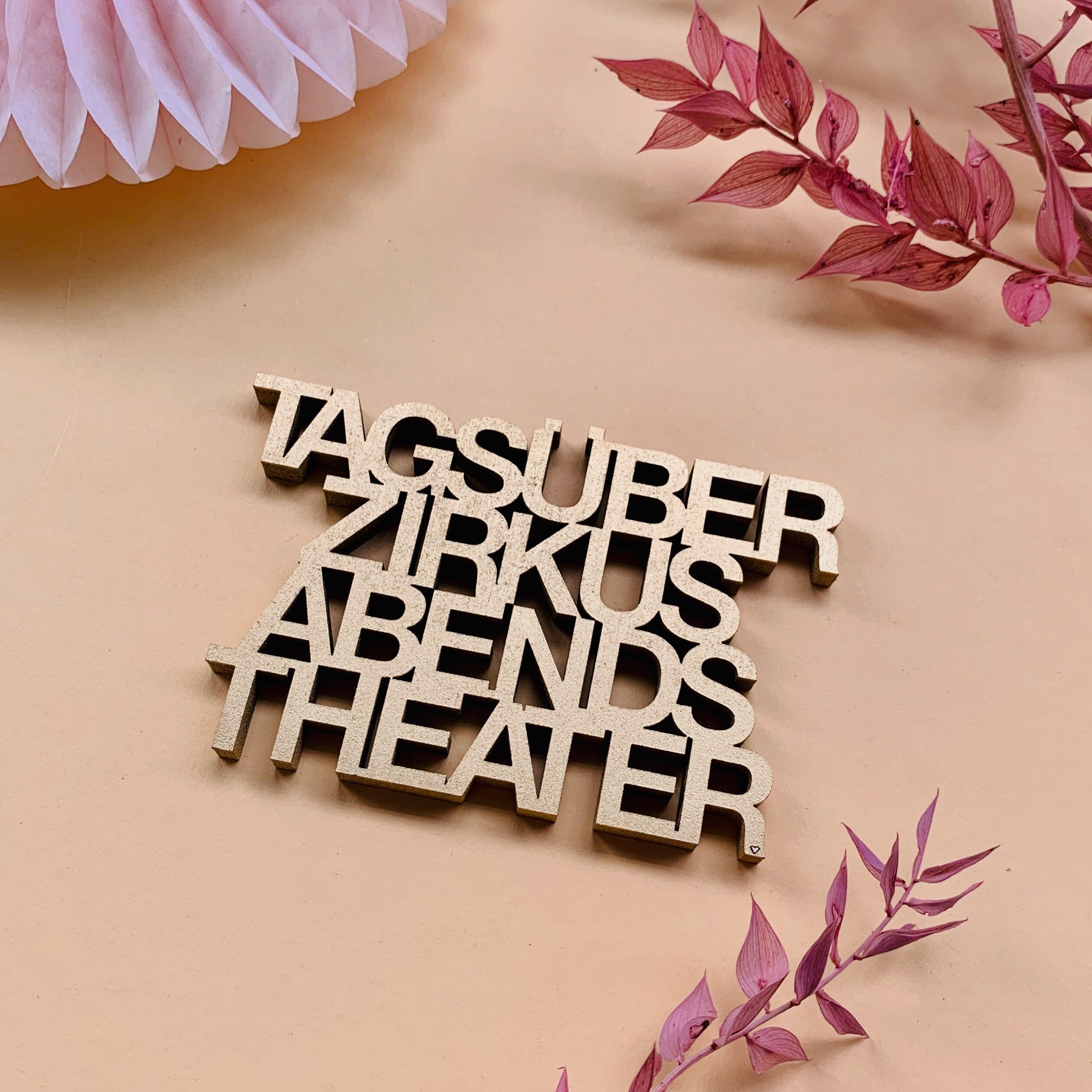 Tagsüber Zirkus abends Theater Gr. MS