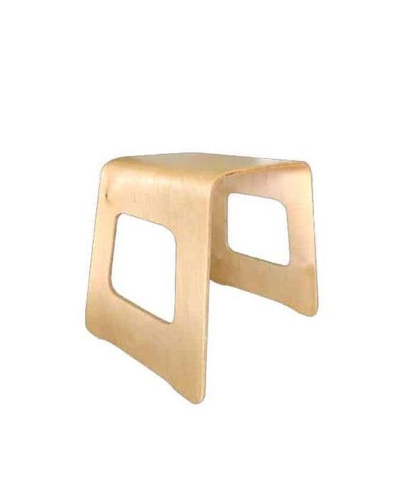 SET AUS 10 HOLZHOCKERN IM SKANDINAVISCHEN STIL