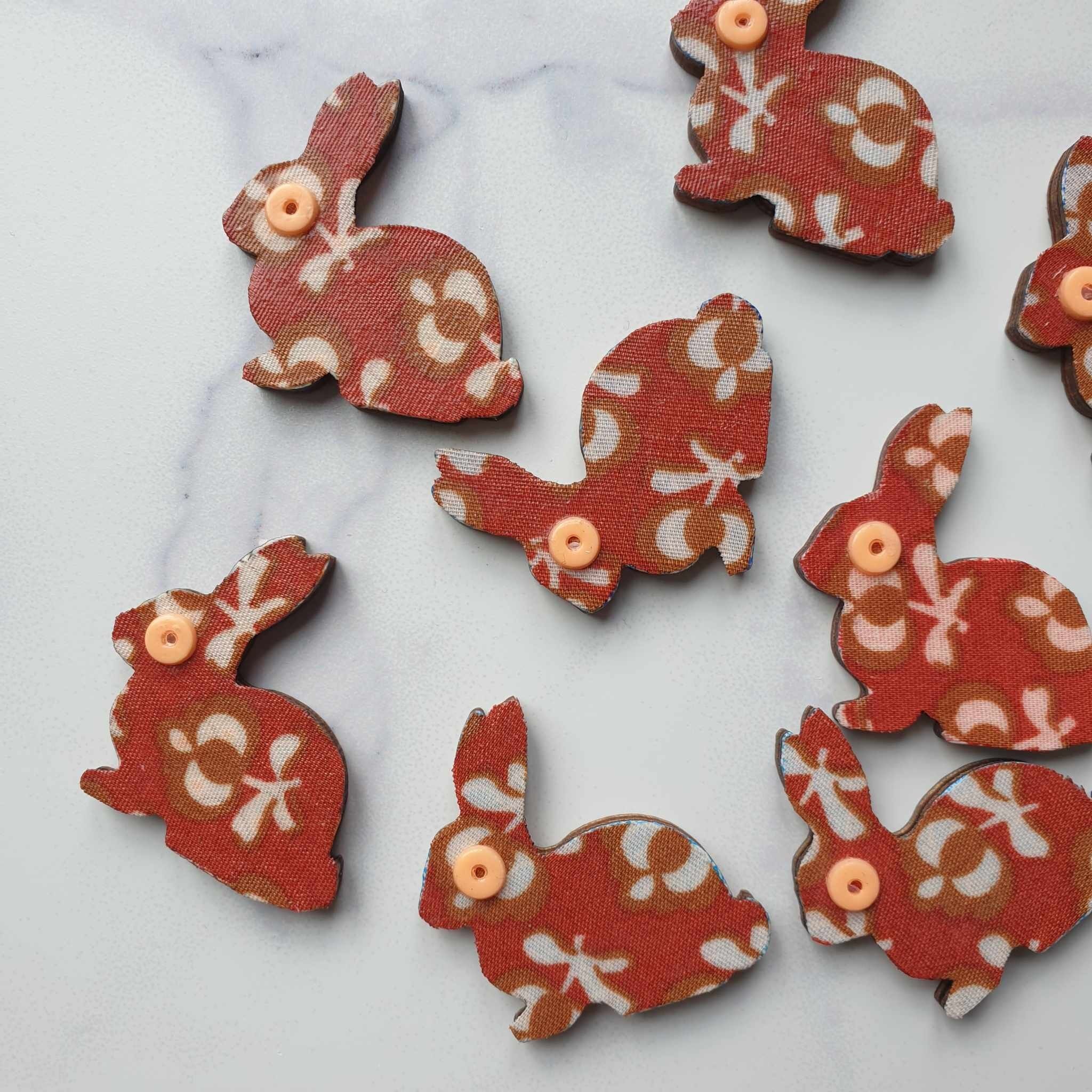 Spilla coniglietto autunnale