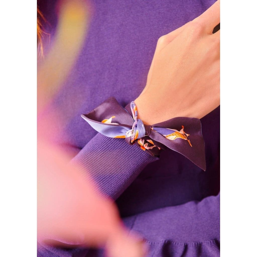 VirginieRiou – Sciarpa a nastro “Le petit amellau” – Poliestere riciclato – viola, limoni – nastro 42 cm x 6 cm