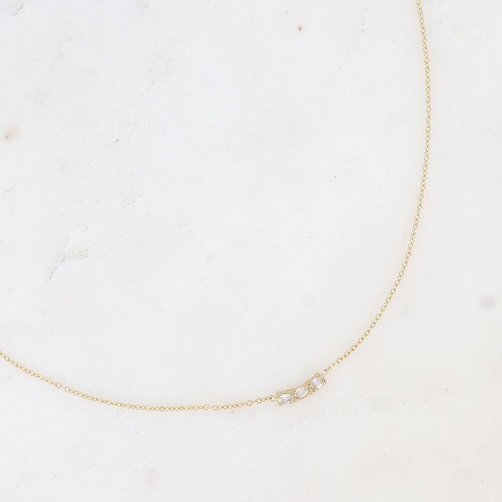 Erica-Halskette – Edelstahlkette mit 3 Zirkonia