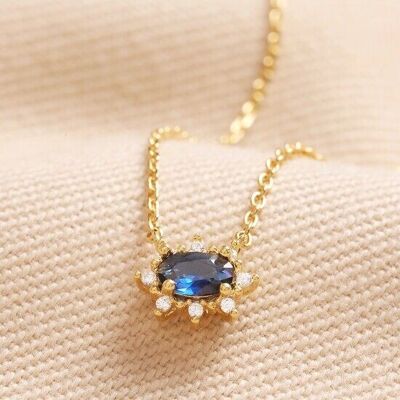 Collier avec pendentif en cristal bleu en or