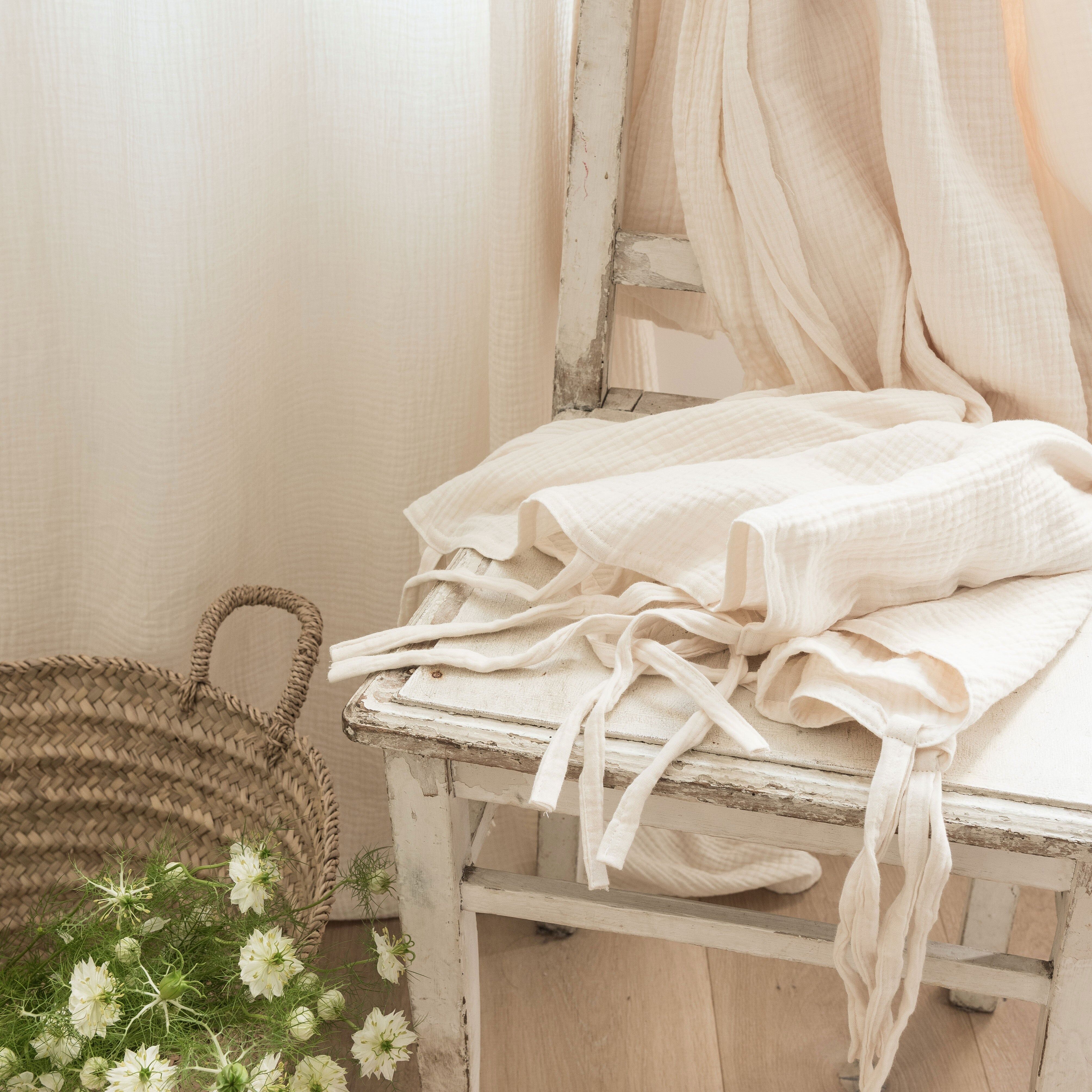 Tenda con cravatta ECRU