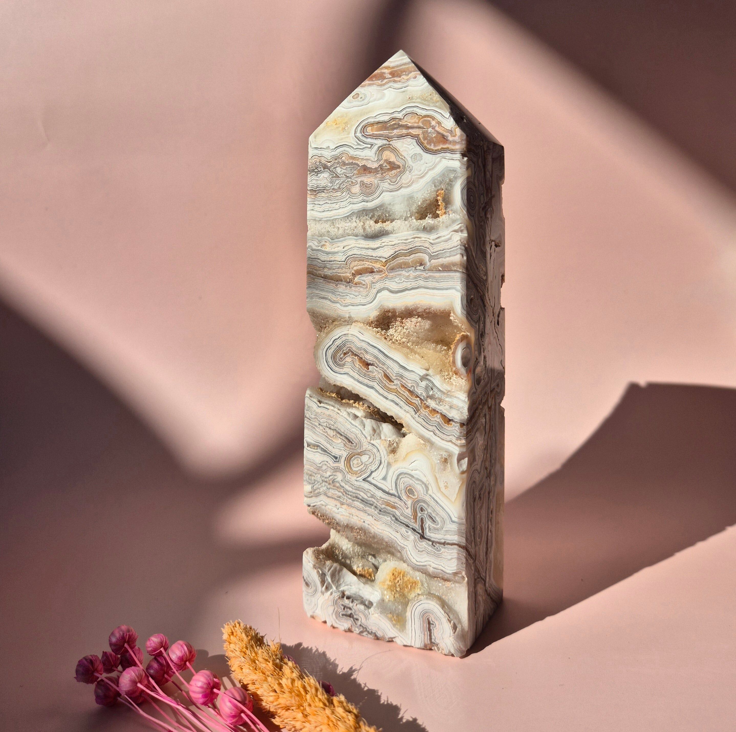 XL Druzy Mexican Agate Tower – Splendido pezzo da esposizione in cristallo - 17 cm 675 grammi