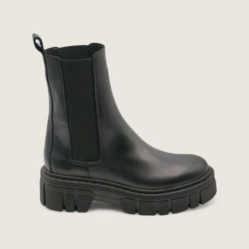 Xena - Elasticated leather ankle boot