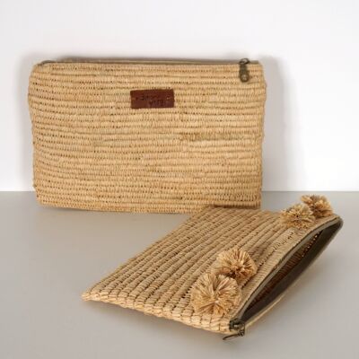 Clutch mujer de rafia con pompones