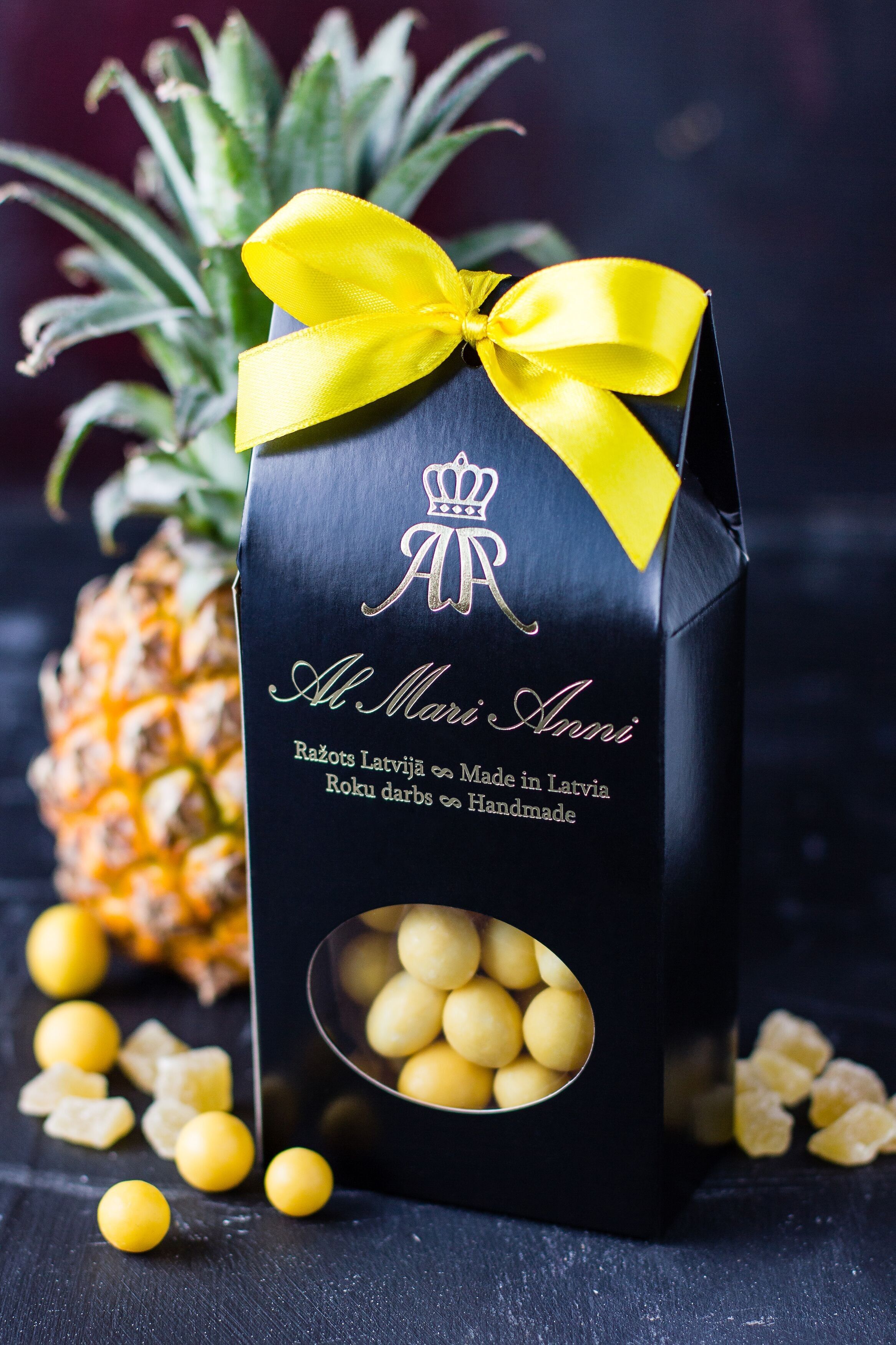 Confetto al cioccolato e ananas bianco Al Mari Anni