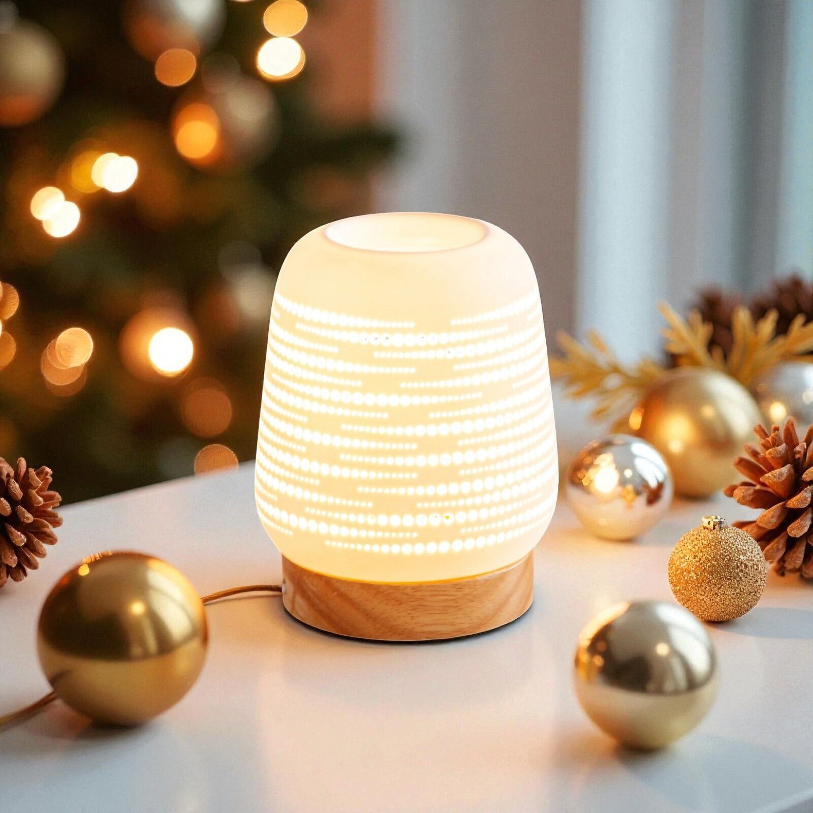 Calorya Duftwachsbrenner Nr. 16 – Elektrischer Parfümbrenner für duftenden Fondant – Elegante Parfümlampe – Keramik mit durchbrochenem Dekor und stimmungsvoller Beleuchtung