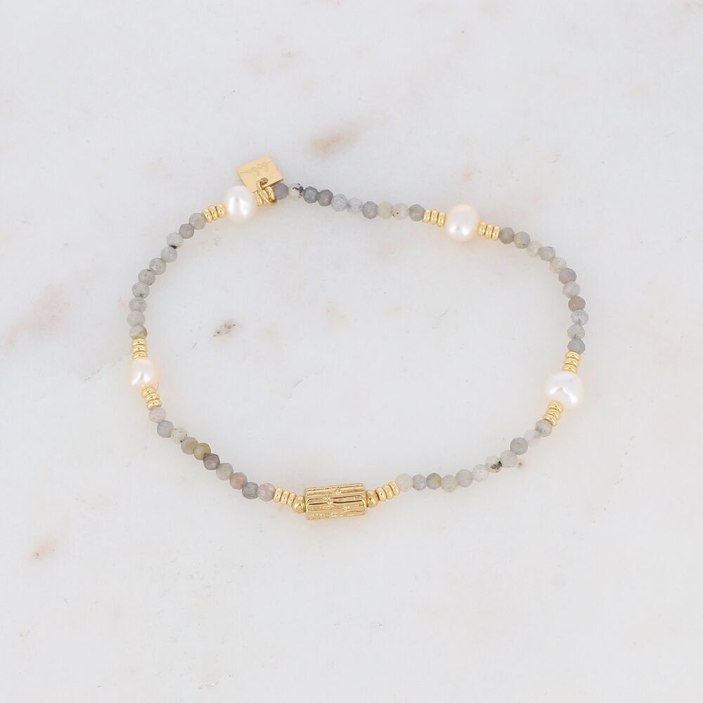 Elastisches Armband – Perle mit Baumrindenmuster und Natursteinen