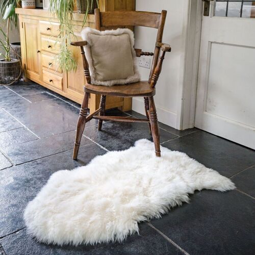 Single British Natural Sheepskin Rug 90-100cm