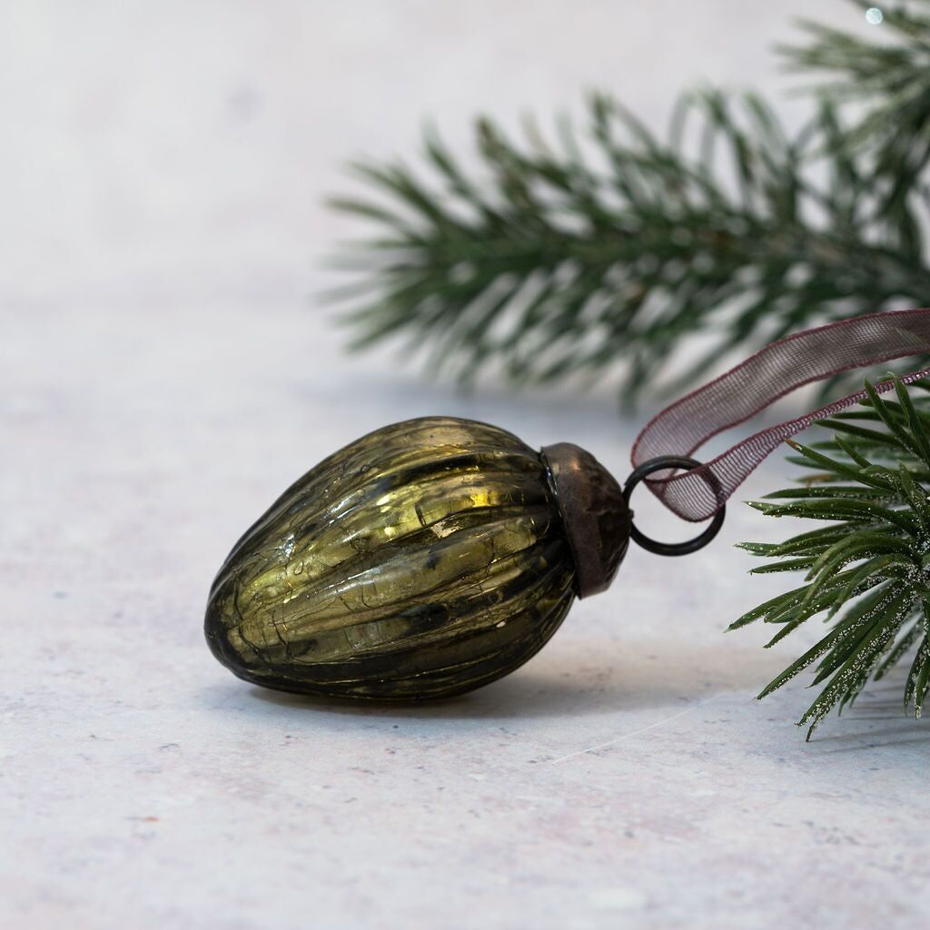 Set di 6 piccole pigne in vetro craquelé verde oliva da 1 pollice