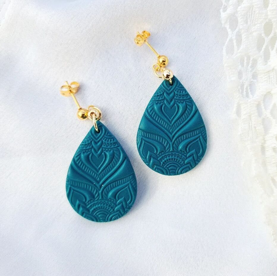 Duck blue earrings