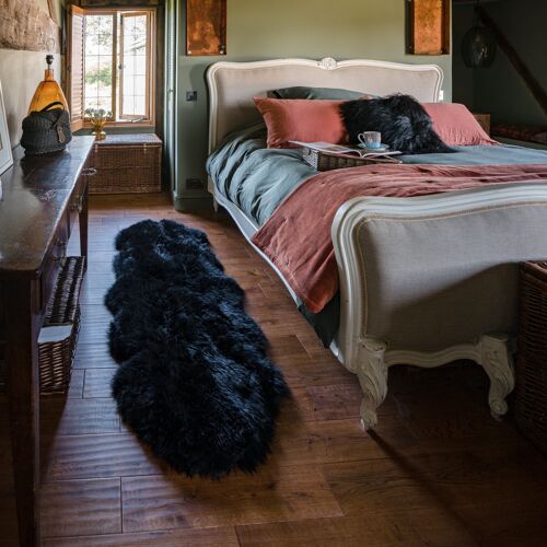 Black Double Sheepskin Rug 190-200cm