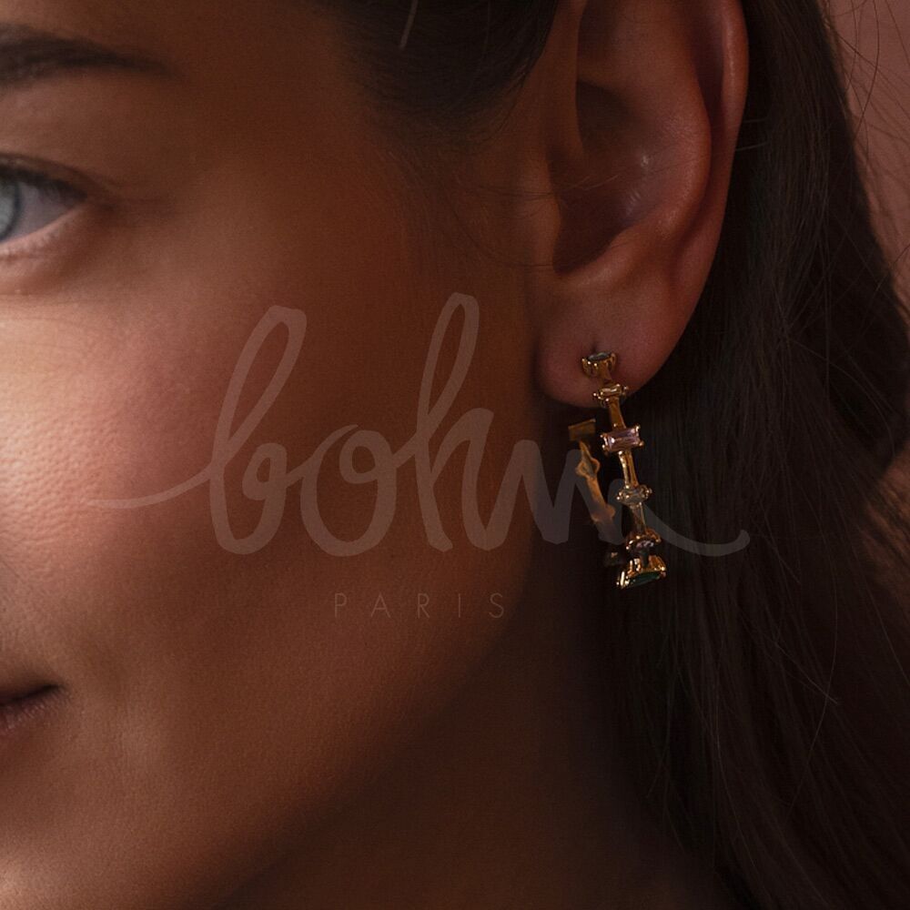 Fara Creolen – Edelstahlring und rechteckige Kristalle