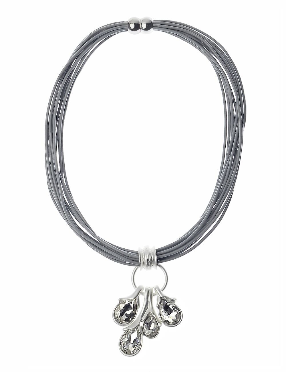 Boho Luxe Lederhalskette mit Birnenanhänger und Magnetverschluss