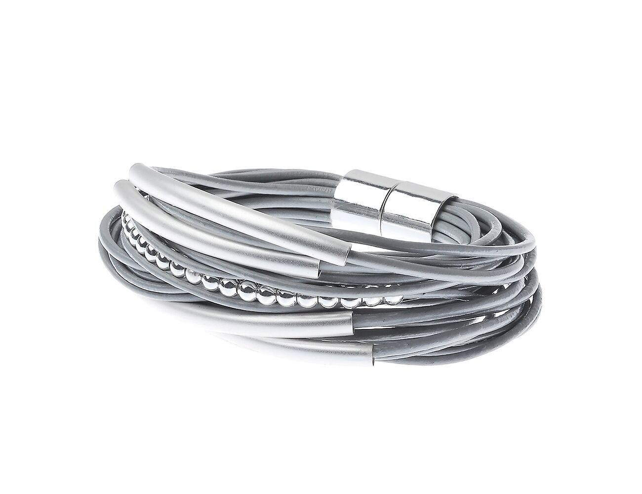 Braccialetto magnetico in pelle multifila con accenti tubolari