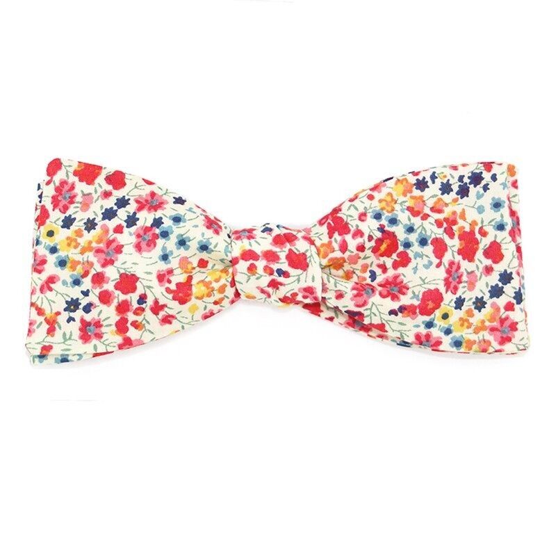 Fliege mit Liberty-Blumenmuster, Phoebe M