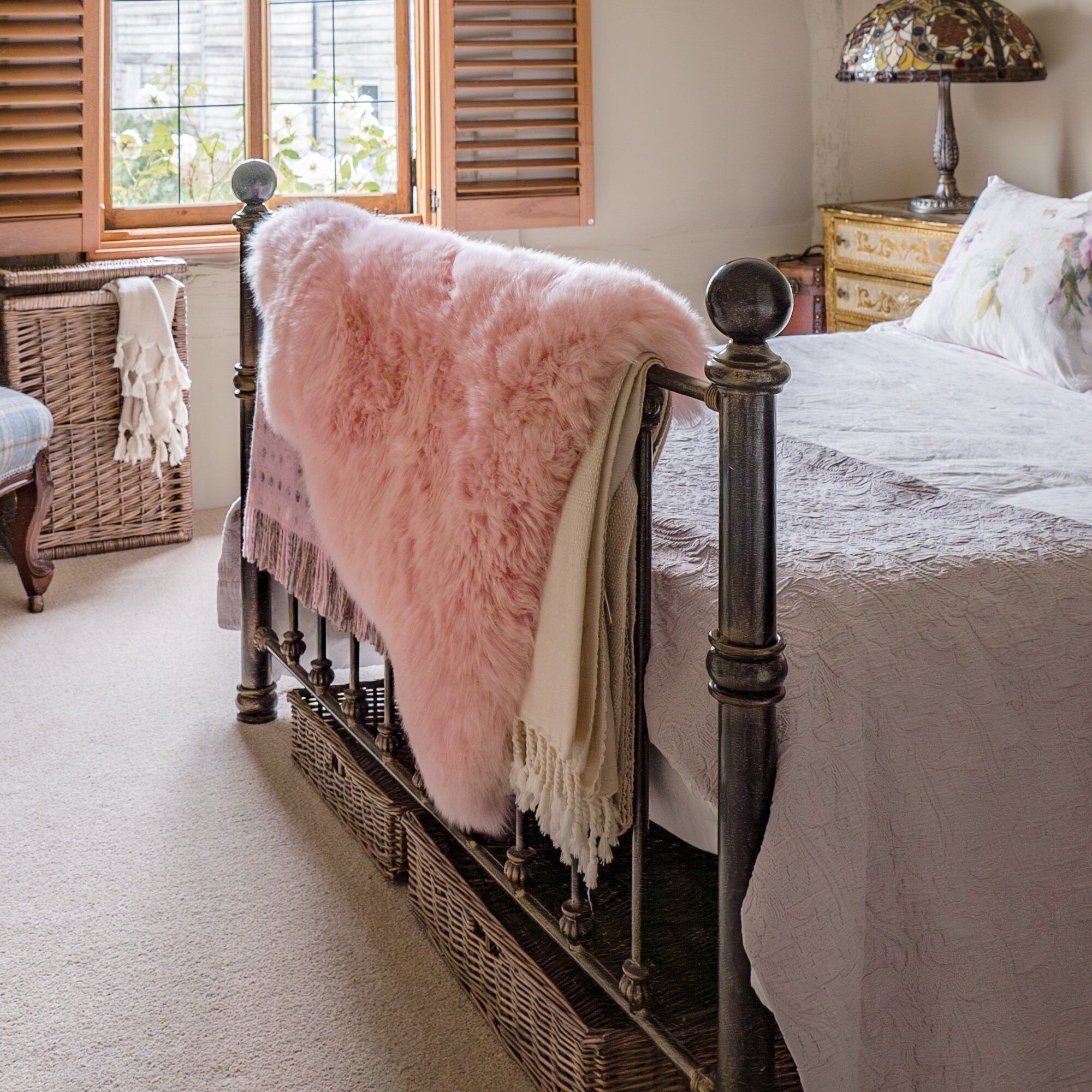 Tappeto in pelle di pecora rosa pallido singolo 90-100 cm