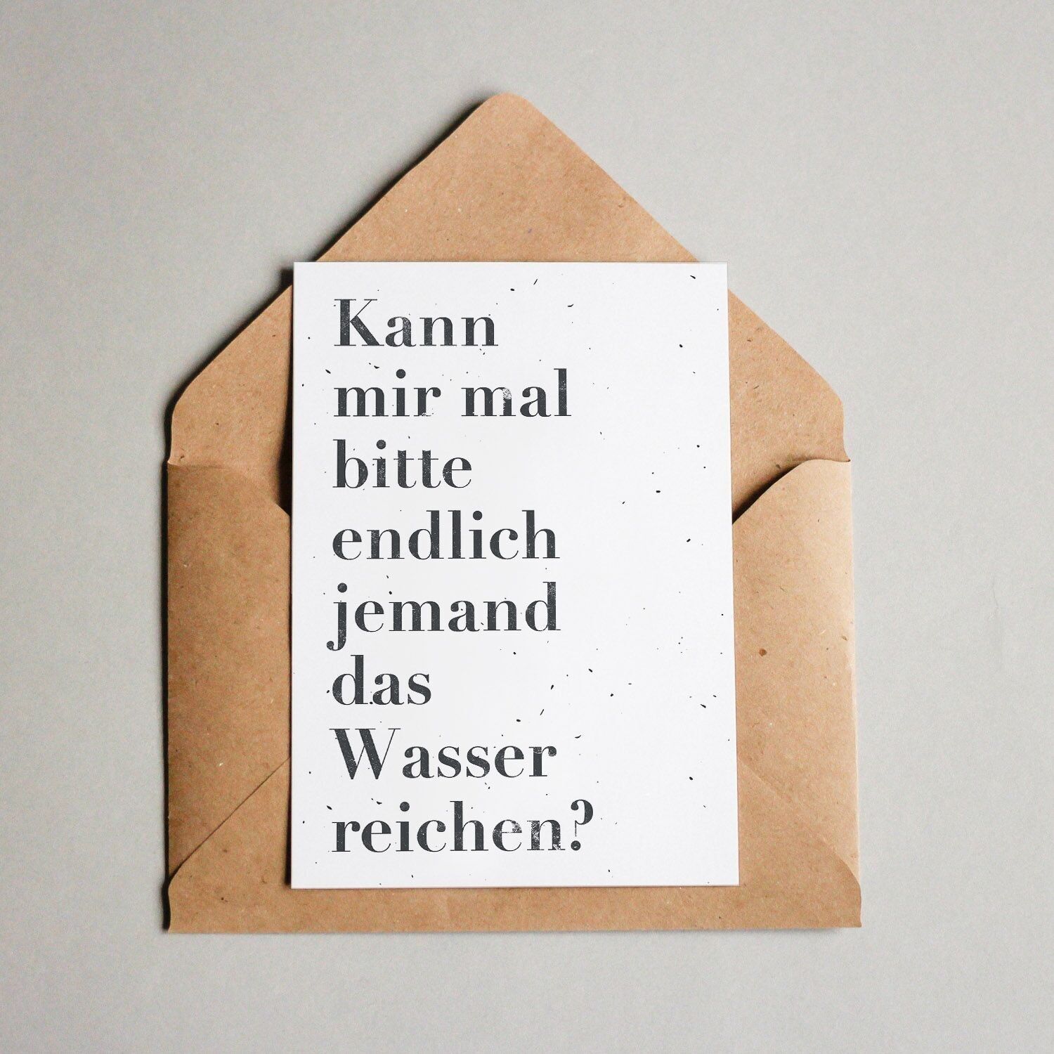 Cartolina Qualcuno può reggere il confronto con me?