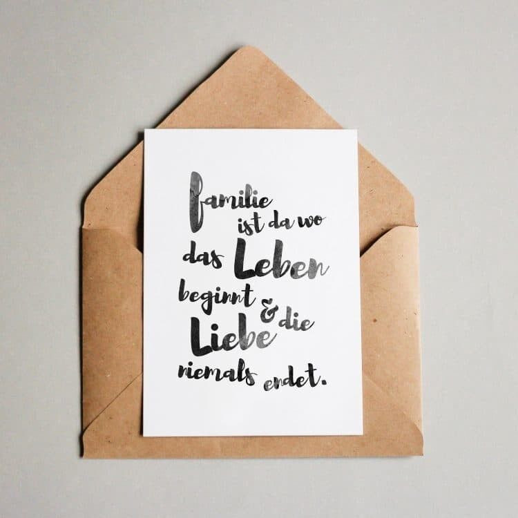 Cartolina La famiglia è dove inizia la vita...