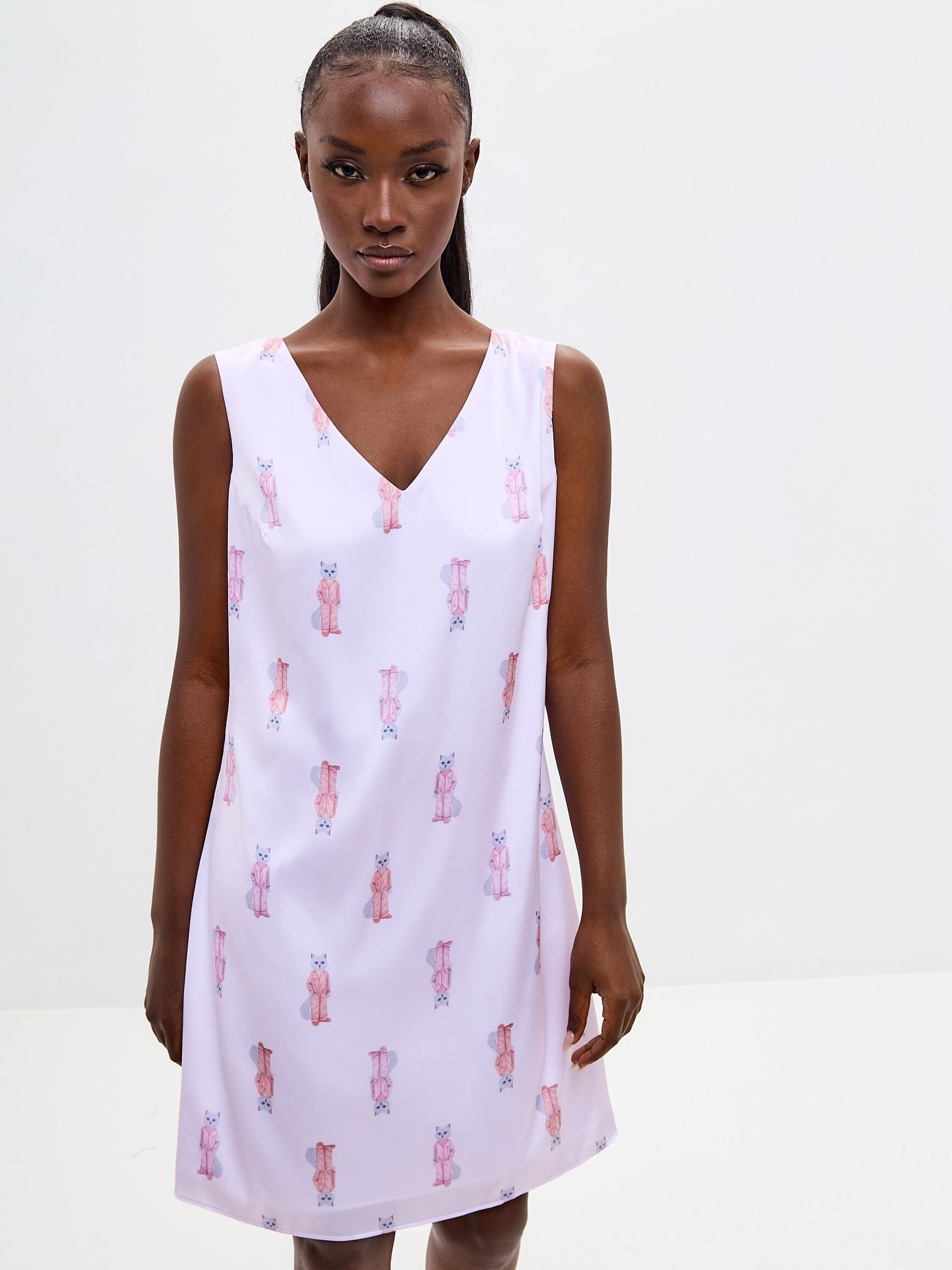 Vêtements de détente en soie rose