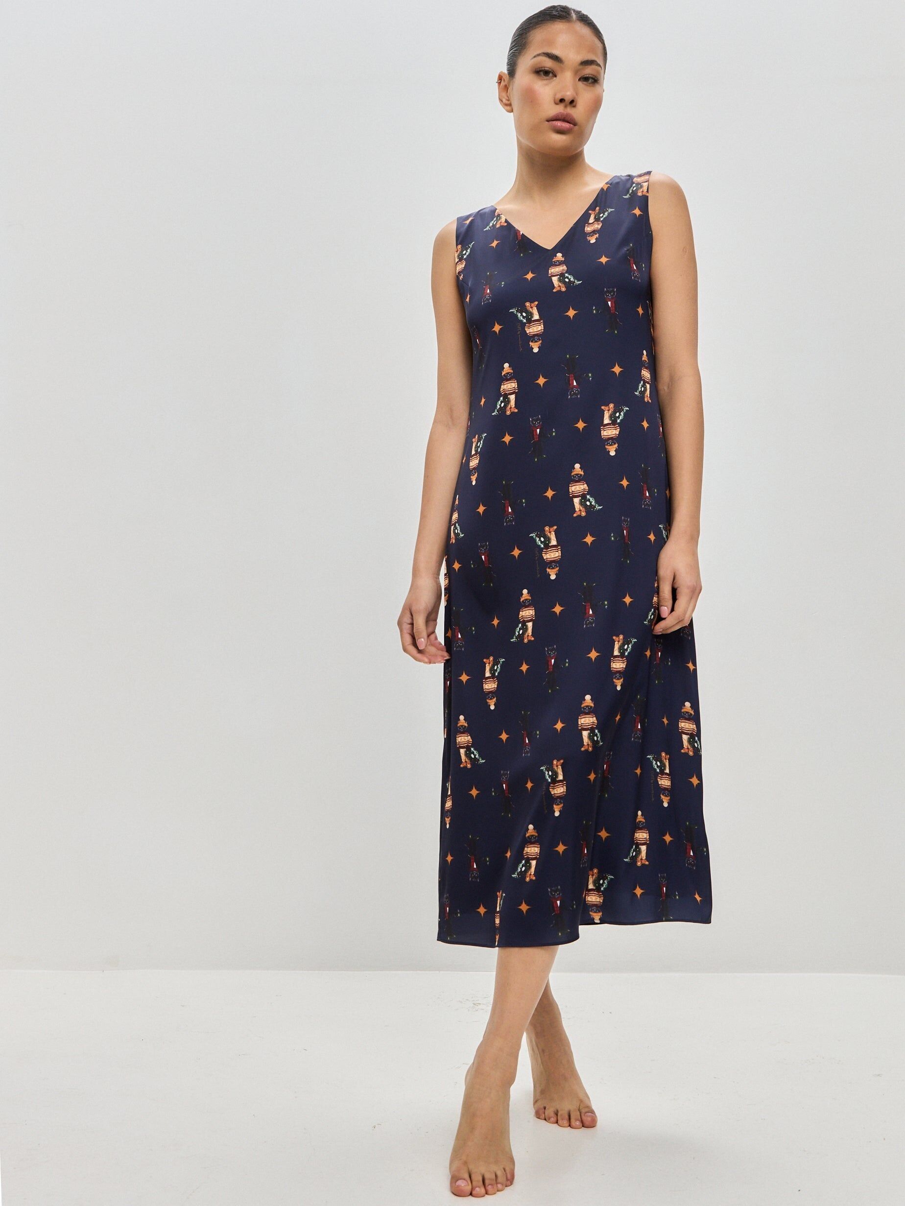 Vêtements d'intérieur en soie bleue