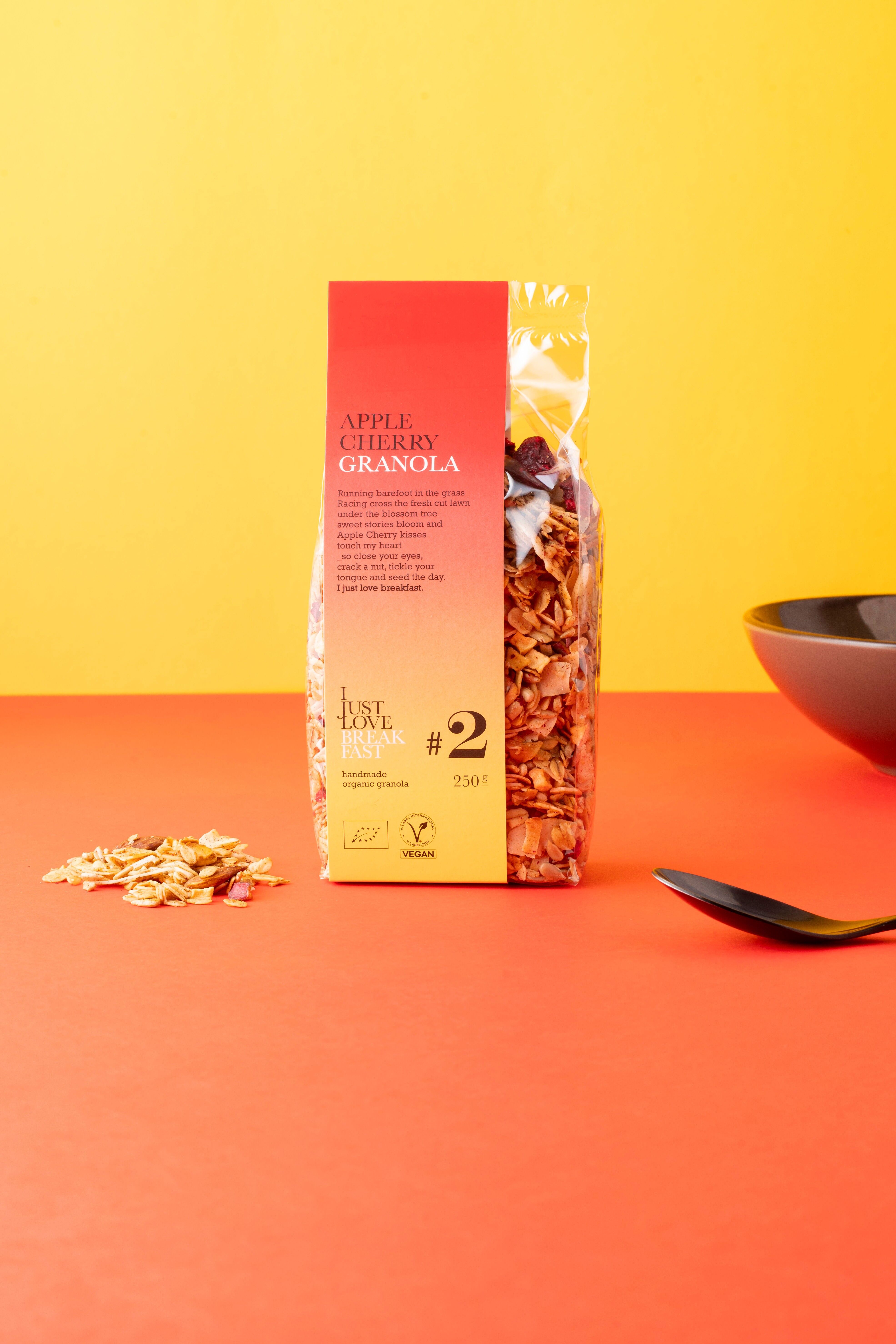 Granola di mele e ciliegie n. 2 - Adoro la colazione
