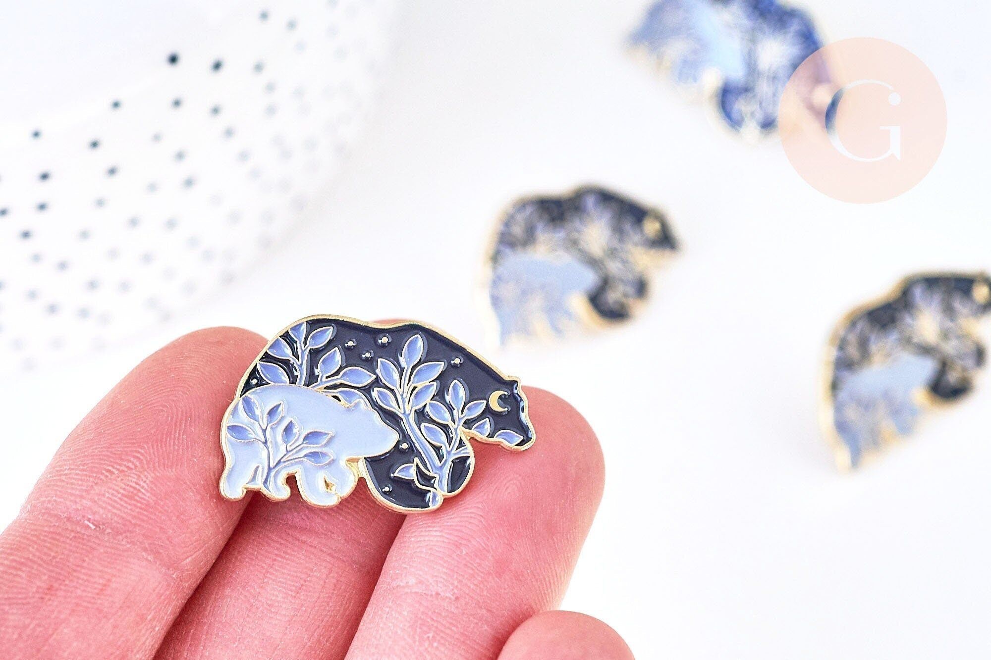 Spilla a forma di orso motivo pianta dorata smalto viola nero, spilla dorata, creazione di gioielli, decorazione giacca, 30x18mm, x1 G5537