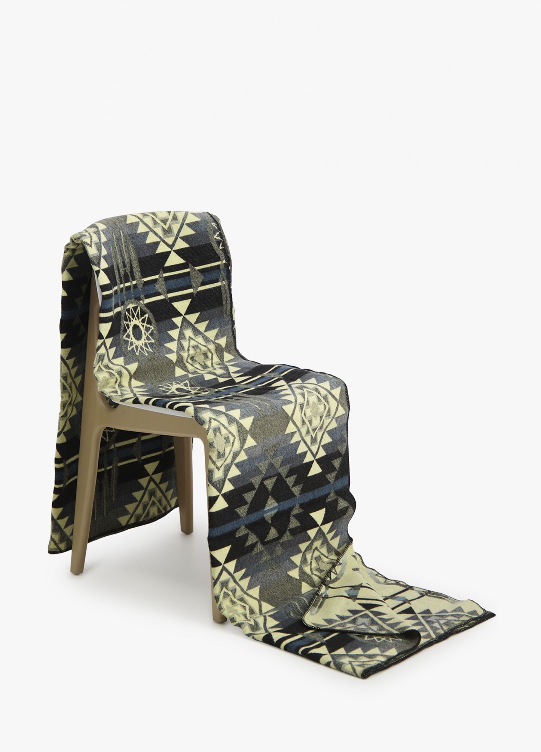 Plaid Natif Le Domestique Gris