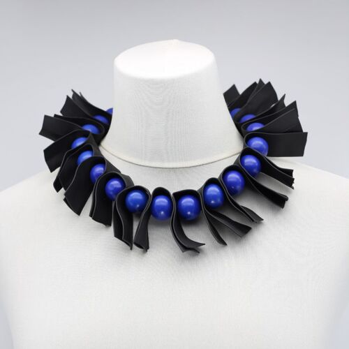 U-shaped Leatherette & Round Beads Necklace - Cobalt Blue